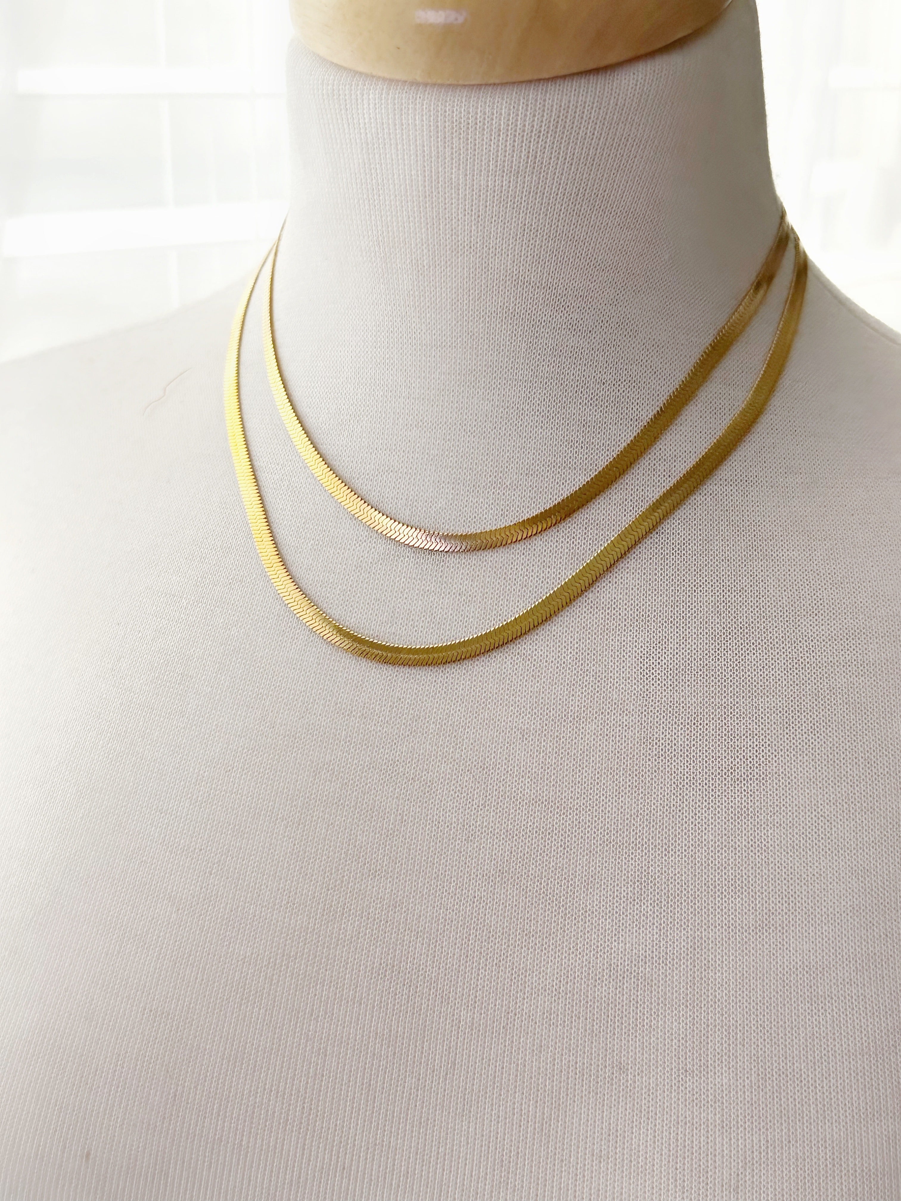 Gold Zipper Necklace — NINAMOMENA