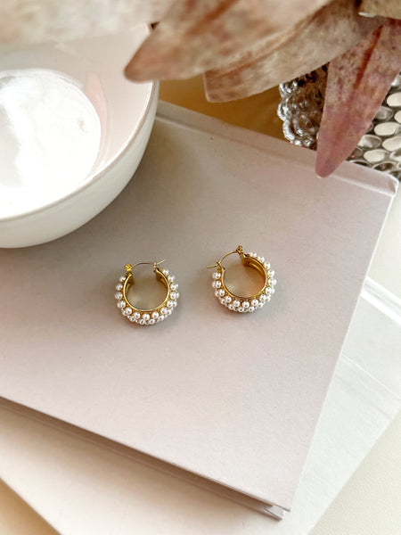 8394JE - Harlow Gold Filled Pearl Hoop Earrings