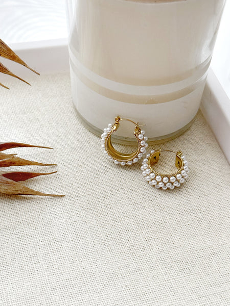 8394JE - Harlow Gold Filled Pearl Hoop Earrings