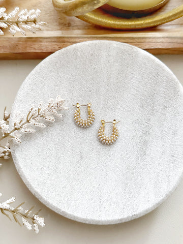 8401JE - Nivia Gold Filled Pearl Earrings