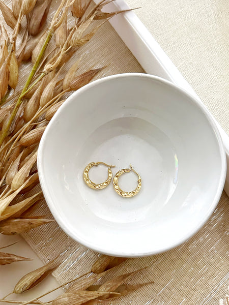 8337JE - Kiki Gold Filled Hoop Earrings