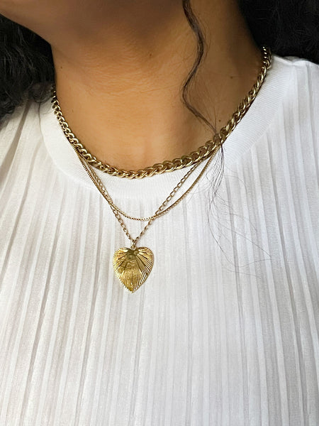 8821JN - Gilda Heart Charm Necklace