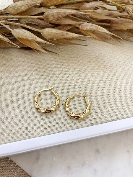 8337JE - Kiki Gold Filled Hoop Earrings