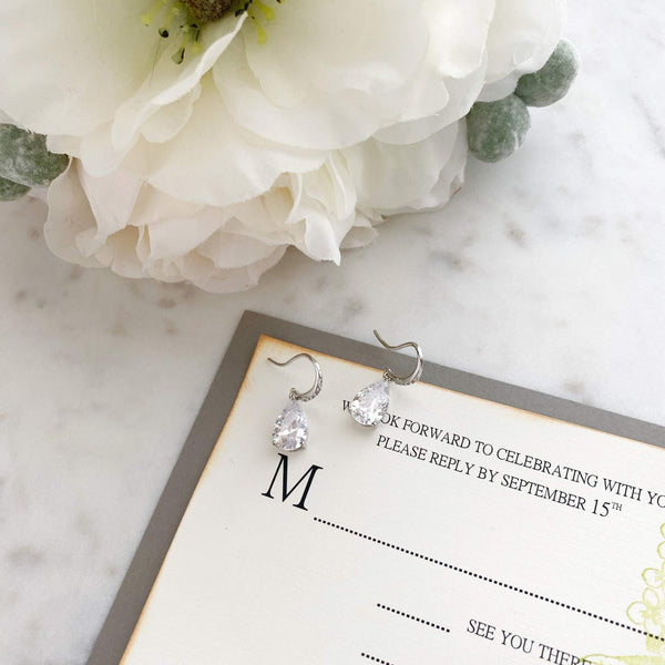 8040JE - Haven Oval Drop Earrings
